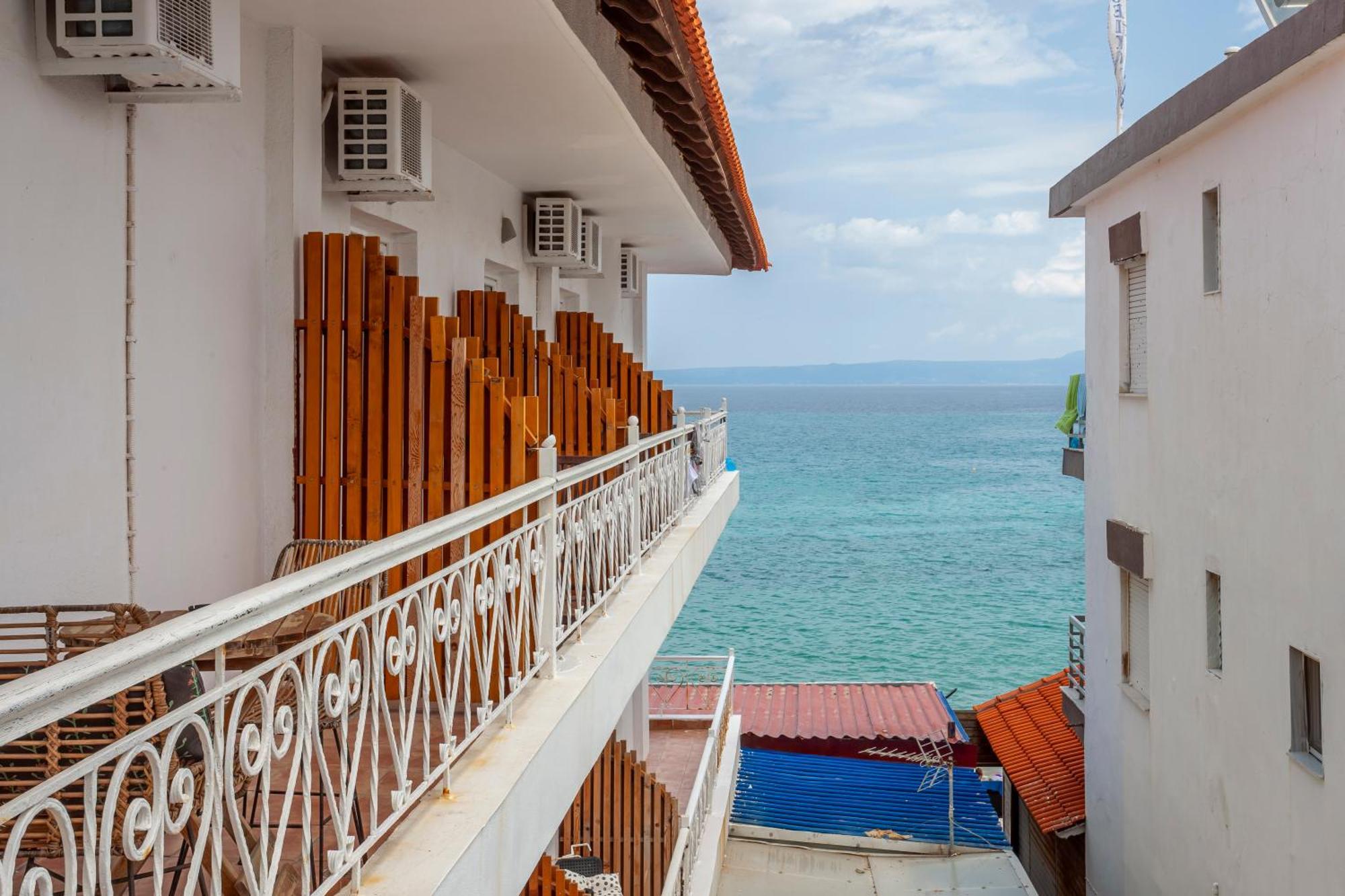 Aleksia Seaside Deluxe Apartment Pefkochori Eksteriør bilde